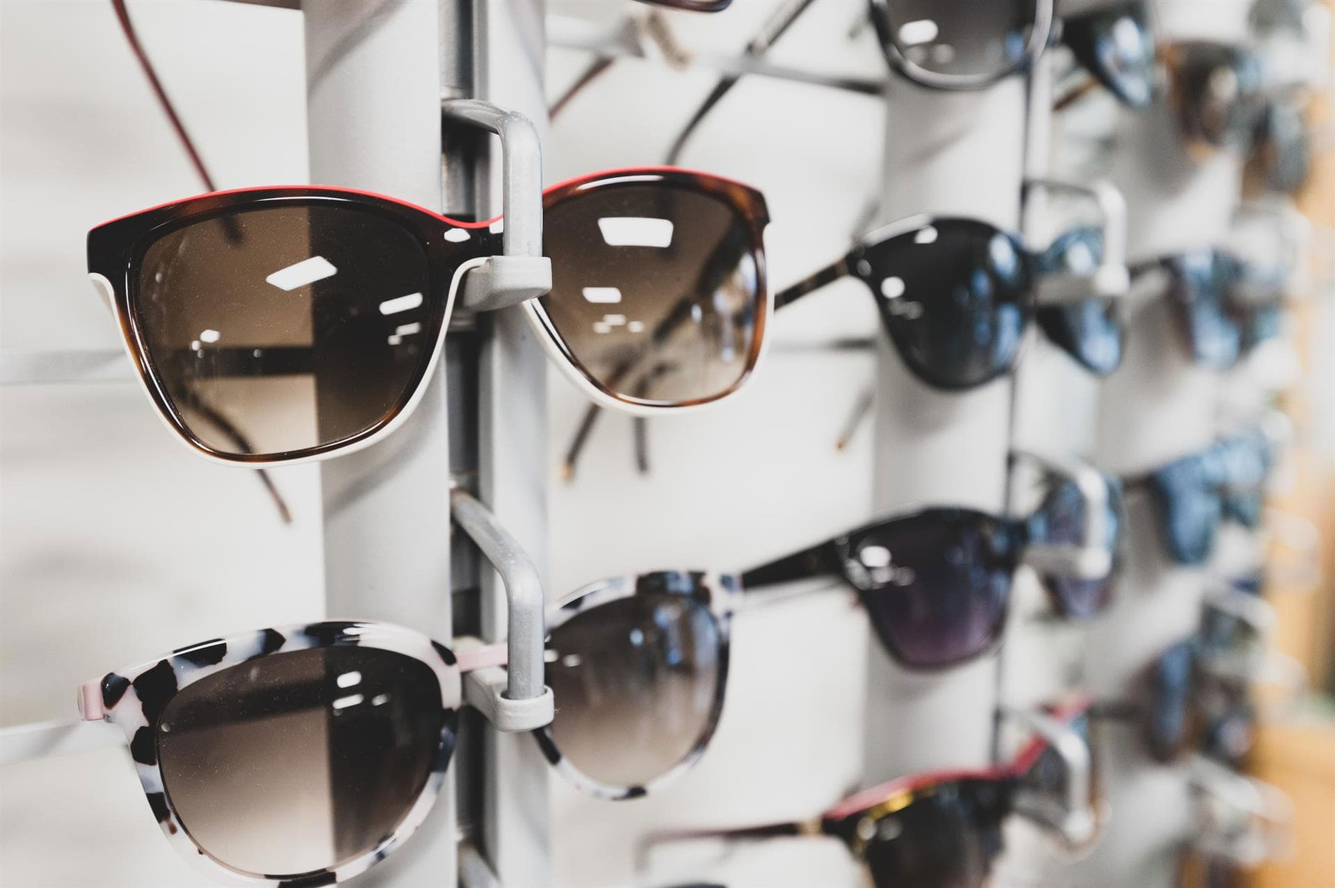  ¡Consigue tus nuevas gafas de sol de calidad y al mejor precio!